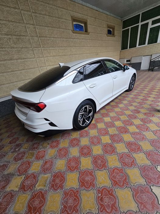Kia.K5 сотилади.