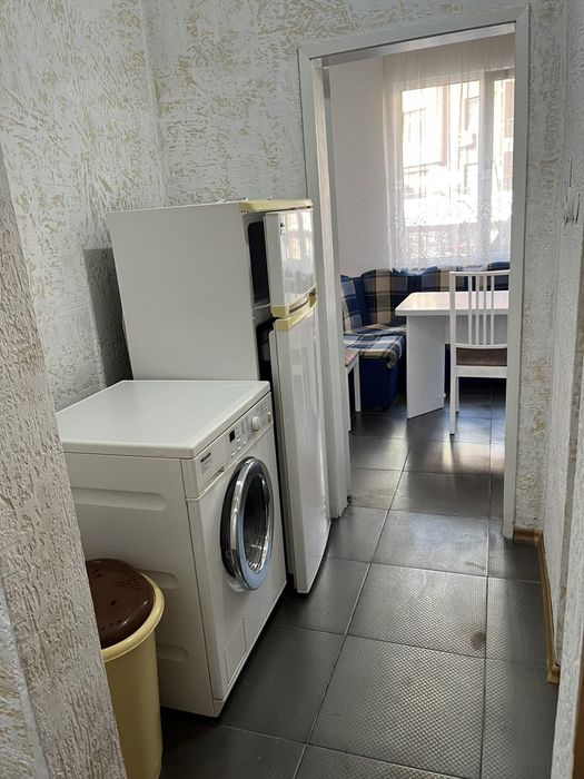 Дава се под наем Двустаен апартамент в Асеновград - 78 кв.м за 318.75 € - Снимка #3