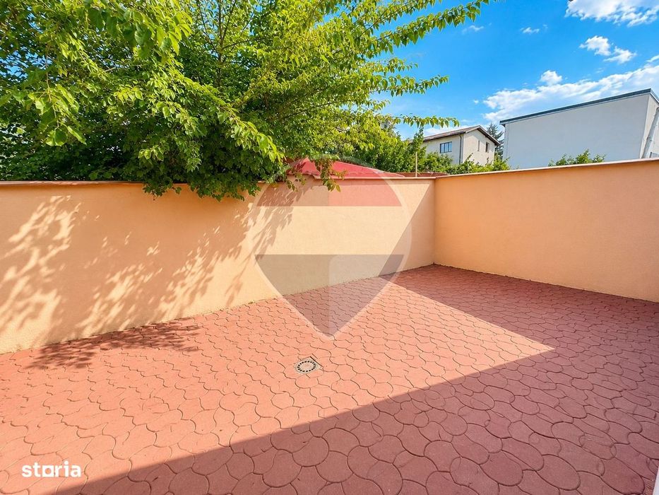 Apartament 3 camere, curte proprie 50 mp, bloc boutique 3 apartamente