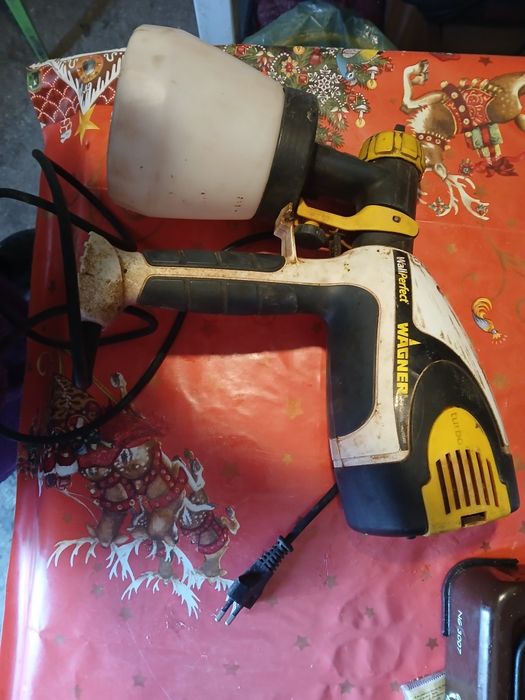 Vând pistol  de vopsit electric