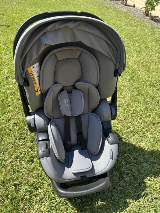 Scoică auto Britax Römer Baby-Safe Pro+ bază Isofix Vario Base 5Z