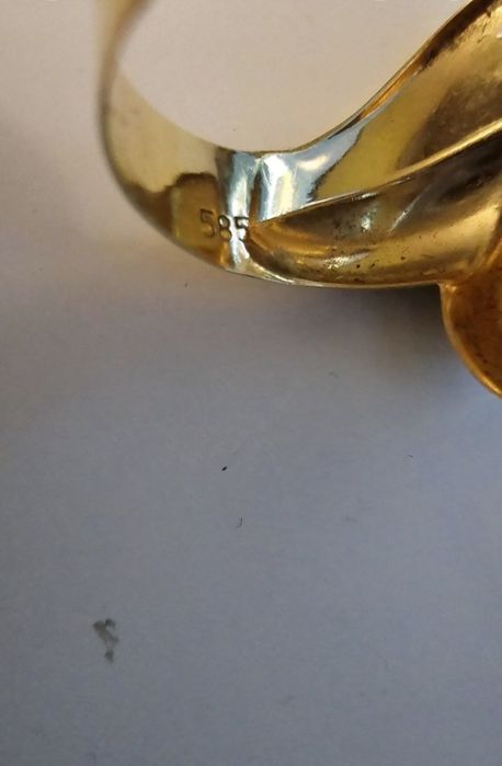 Дамски Златен Пръстен.