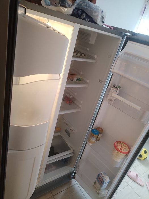 Combina frigorifica whirpool  no frost  face to face