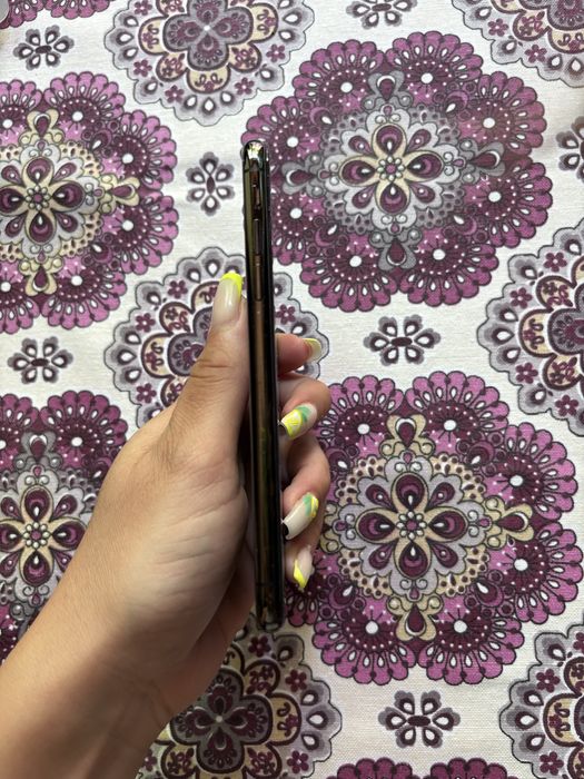 Продавам Iphone X 256 gb