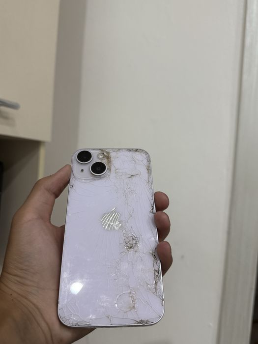 Продам Iphone 14