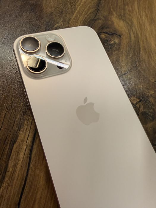 Iphone 16 pro max Desert Titanium Gold