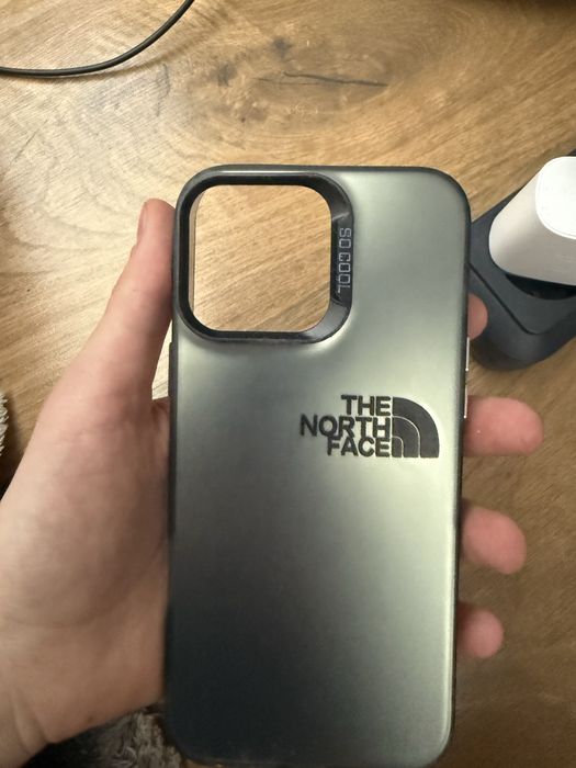 Кълъфи за iphone на The north face имаме всички модели