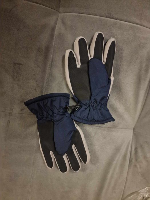 Шапка и ръкавици за деца