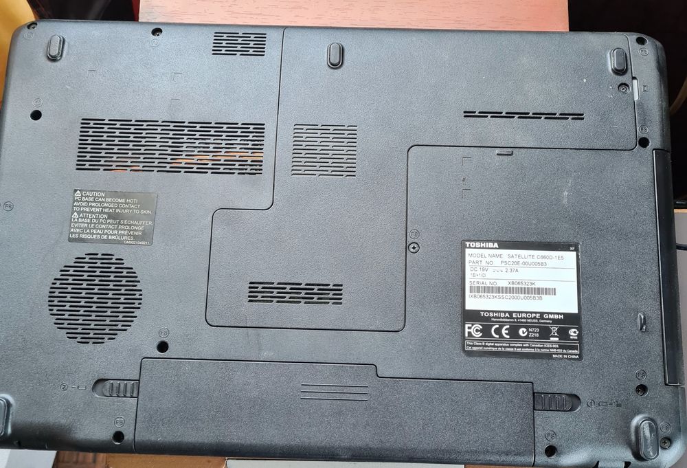 Лаптоп TOSHIBA Satellite C660D-1E5