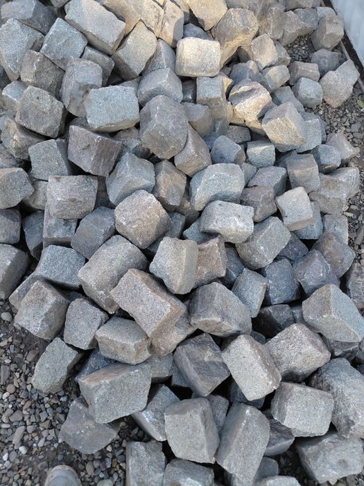 Piatră cubica,granit