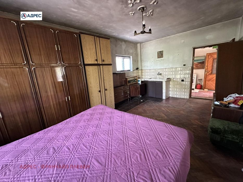 Къща в Плевен, област-с.Гривица площ 200 цена 159000