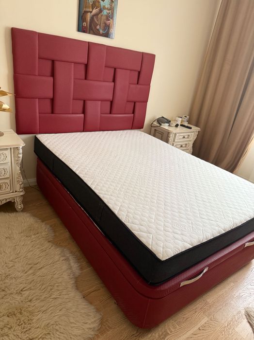 Pat dormitor cu somiera și saltea dormeo inclusă