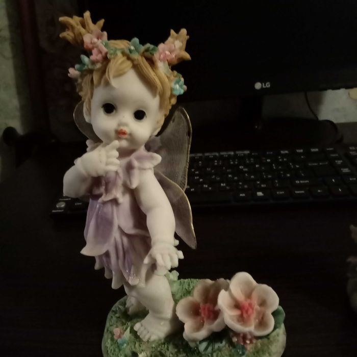 статуэтки  фарфоровые