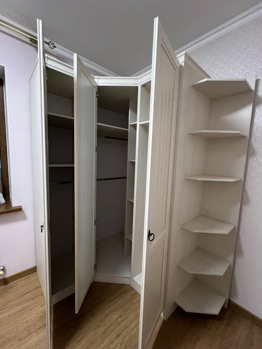 Угловой шкаф белорусского, новый