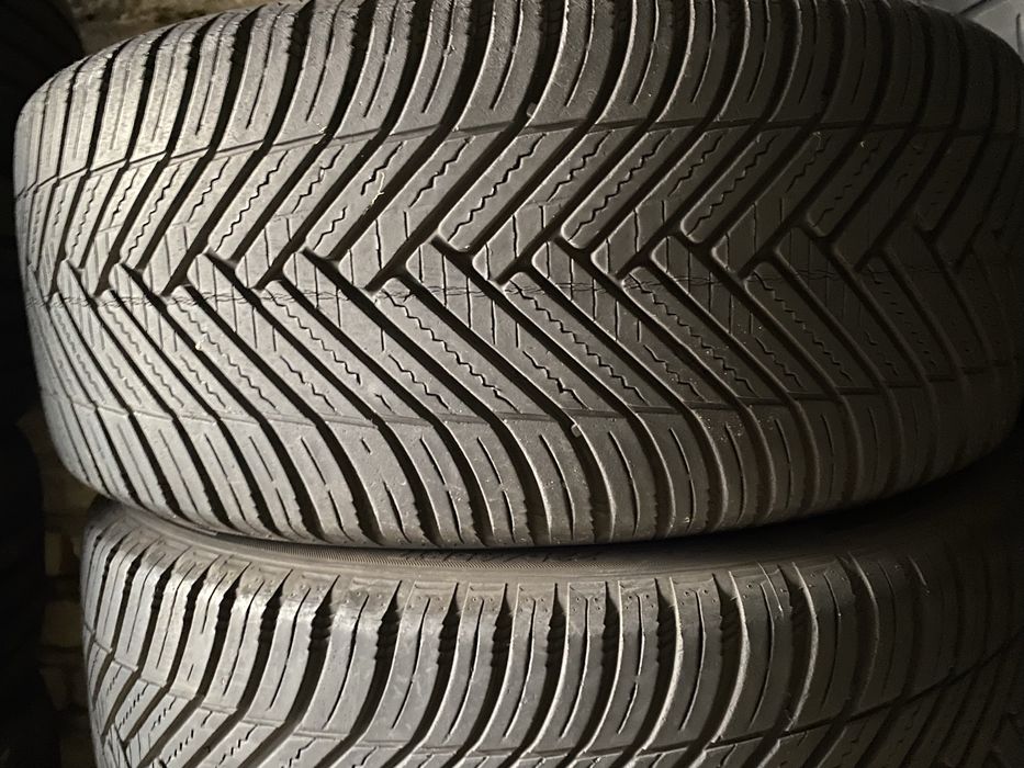 Шины 225/45/17 пара бу ханкок