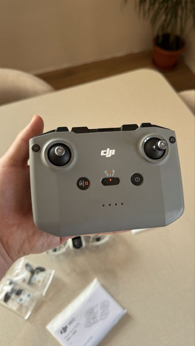 Продам дрон Dji neo