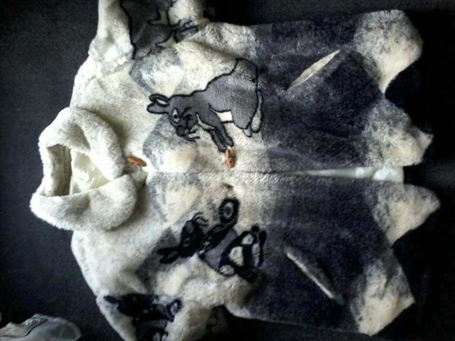 Vand haina de blana dama