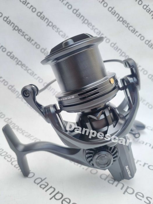 Mulinetă PRO FL Strategist SPOD Feeder si Crap TX8000 tambur Long Cast