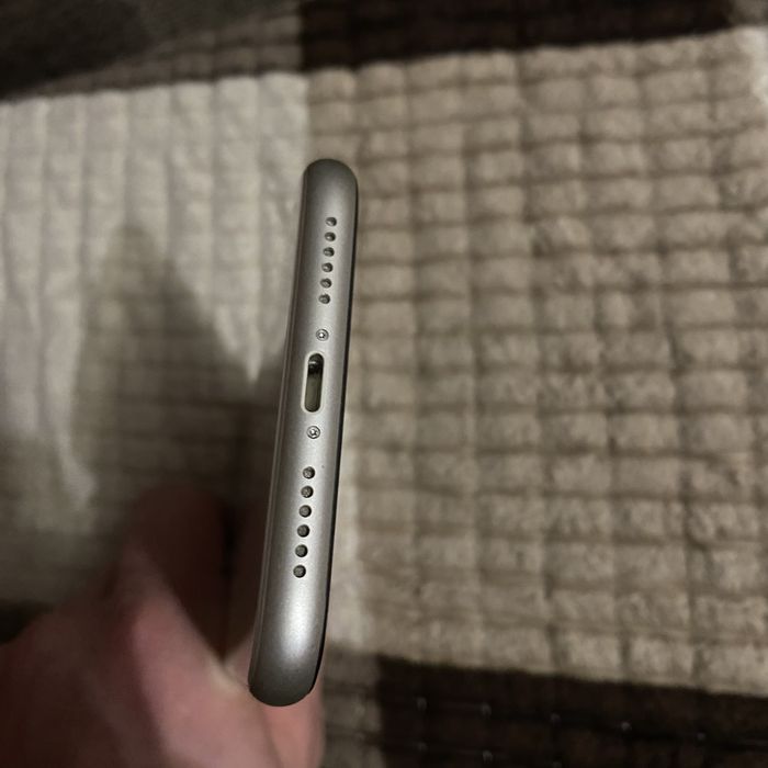 iPhone 11 128 свежий