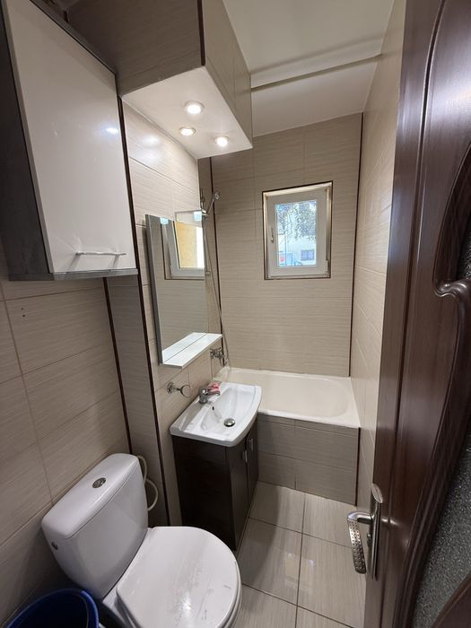 Inchiriez apartament cu 2 camere