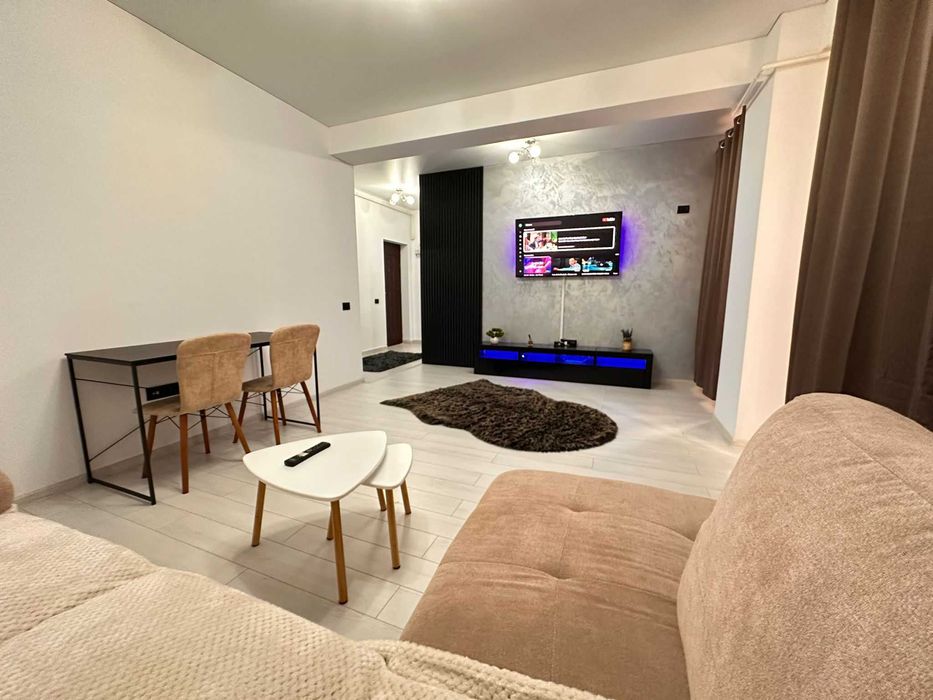 Inchiriez Apartament 2 camere lux Militari Residence