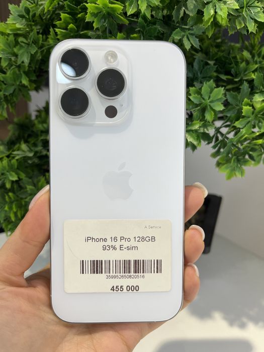 IPhone 16 про в идеальном состоянии