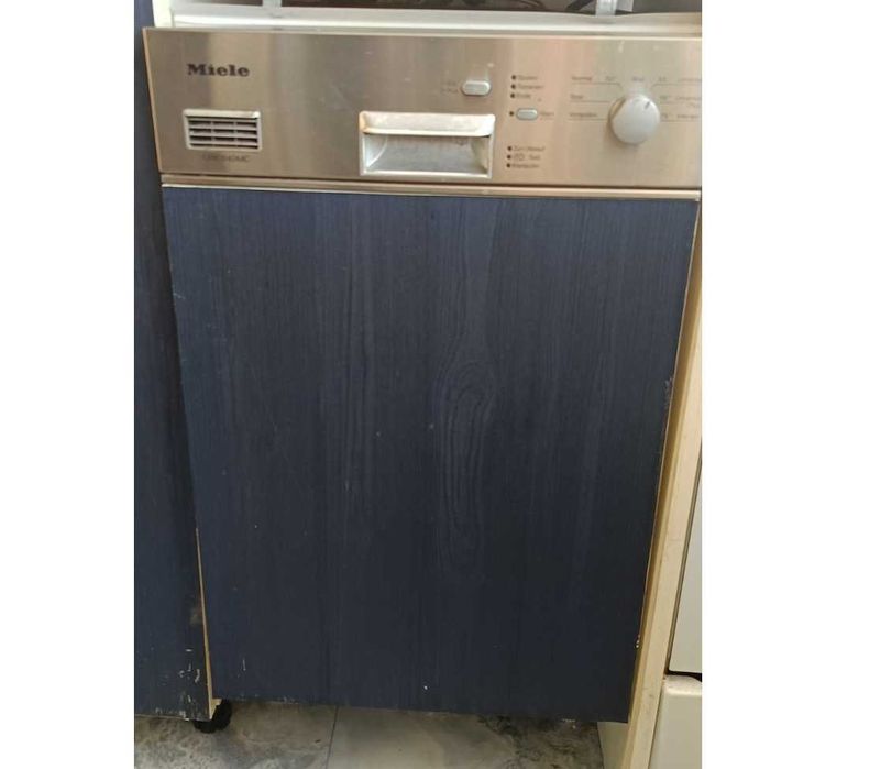 Съдомиялна Miele