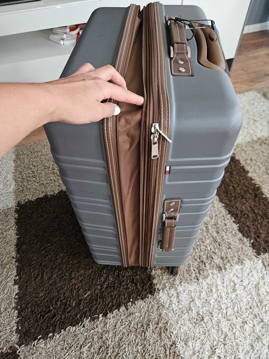 Valiza/Troler Tommy Hilfiger pentru barbati