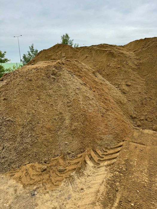 Pamant negru vegetal si Balast și Chisai cea mai buna calitate