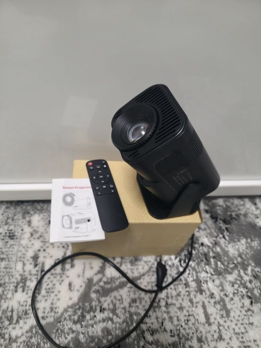 Proektor HY320 mini
