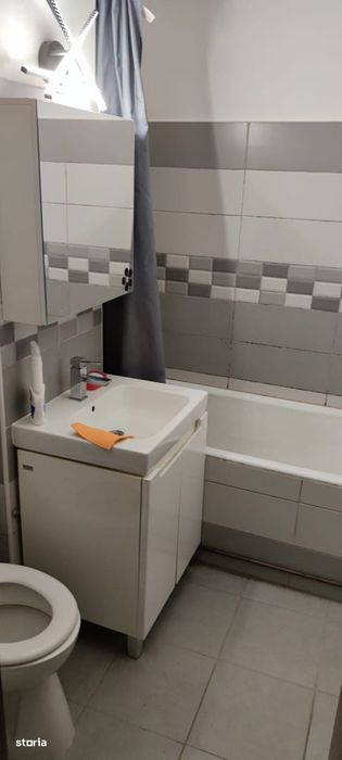 Inchiriez garsoniera cu COMISION 0