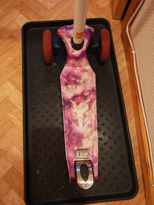 Продам самокат Reaction