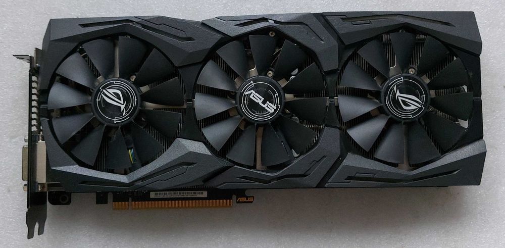 Placa video ASUS  GTX 1080 ROG STRIX GAMING 8GB DDR5X 256-bit