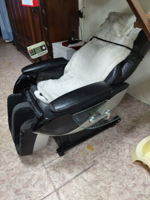 Массажное кресло