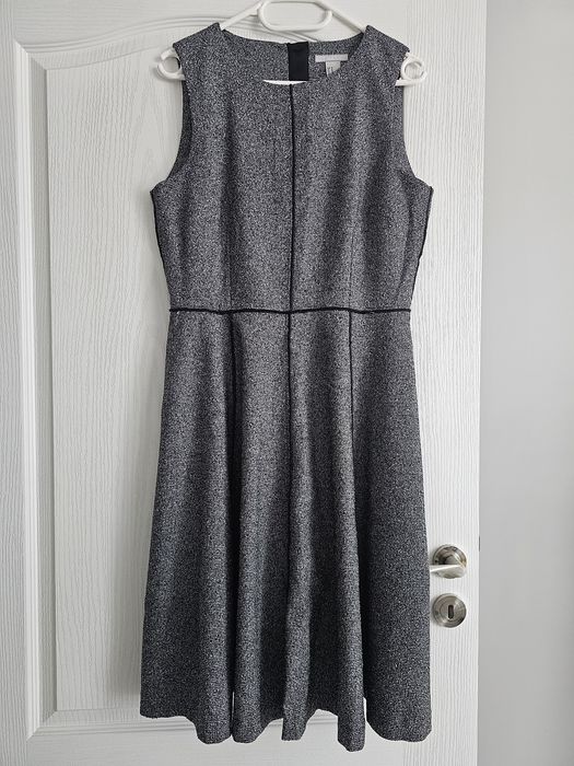 Елегантна дамска рокля