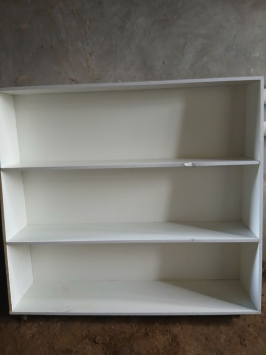 Продам гардероб для магазина