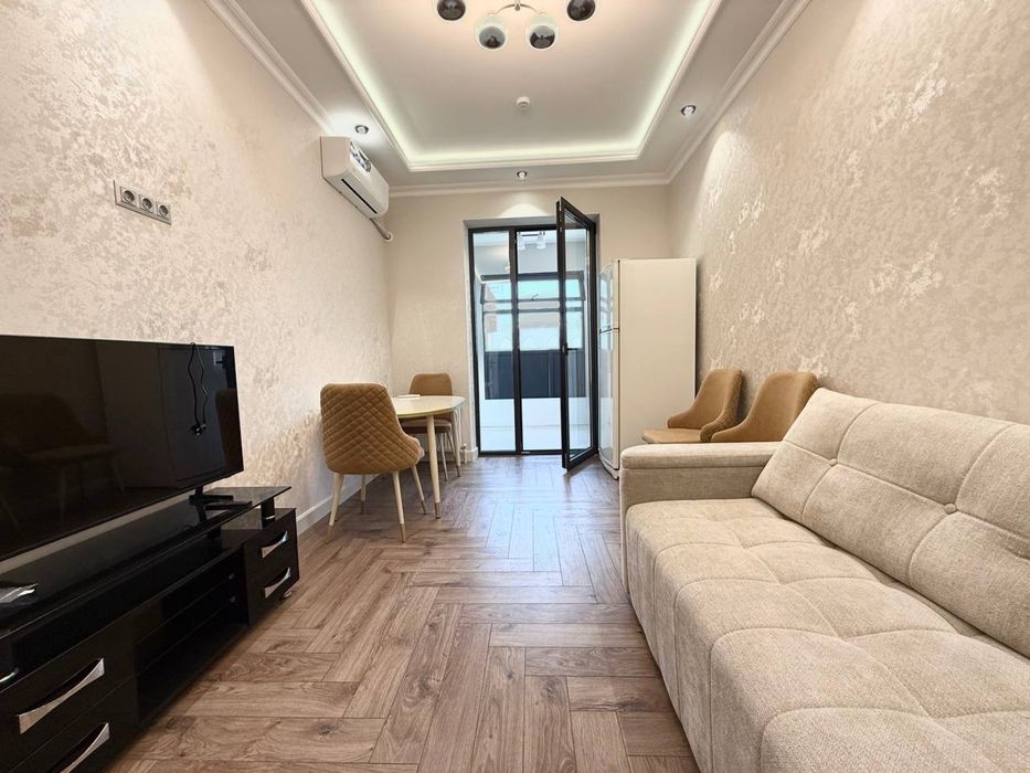 Впервые сдается в аренду 2 ком. в жк « Узмакон»