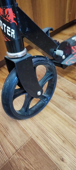 Самокат Scooter — б/у, состояние нового
