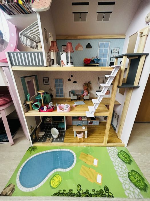 Къща за кукли ( дървена)