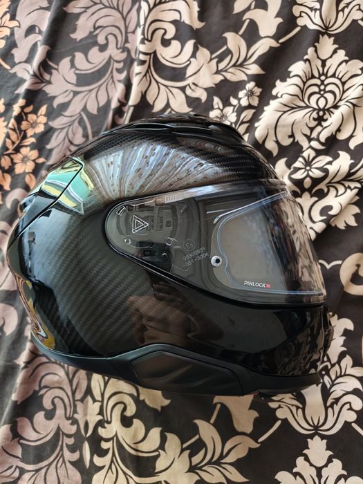 Карбонова каска за мотор HJC F71 Carbon