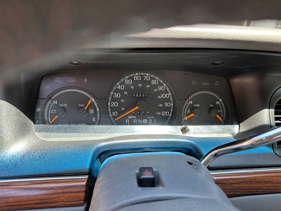 Продаётся форд краун виктория лх (ford crown victoria lx) 1997