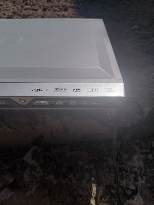 DVD плейер Sony DVD-008A33