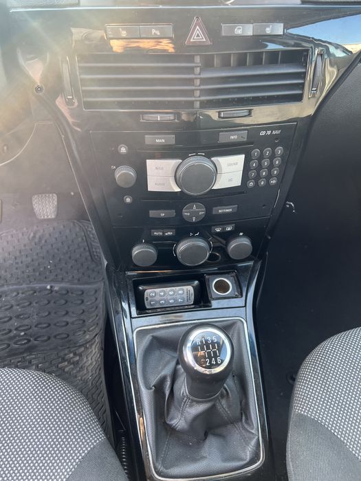 Опел Астра  Х / Opel Astra H комби 1.7 cdti