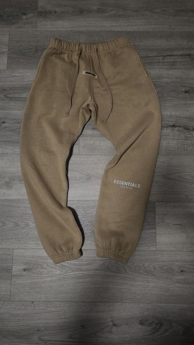 Pantaloni essentials