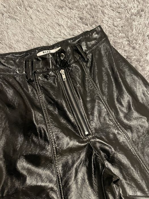 Pantaloni NA-KD imitație de piele