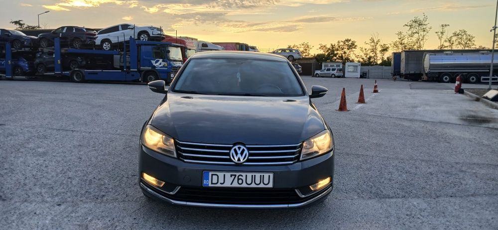 VOLKSWAGEN Passat 2012 — imagine 1