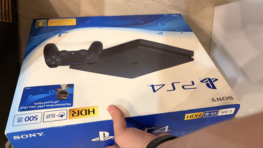 Playstation 4 Slim