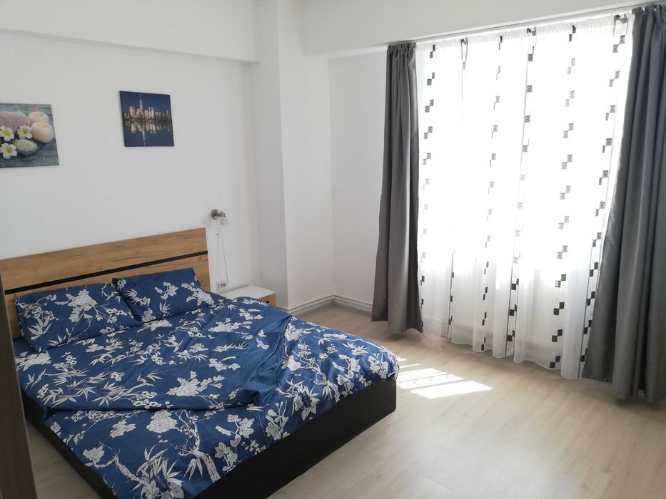 Proprietar apartament 3 camere bloc nou M. Viteazu-Stanca parcare lift