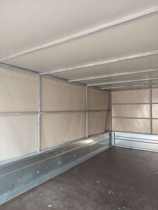 Remorca 750 kg 3 metri de inchiriat categoria B