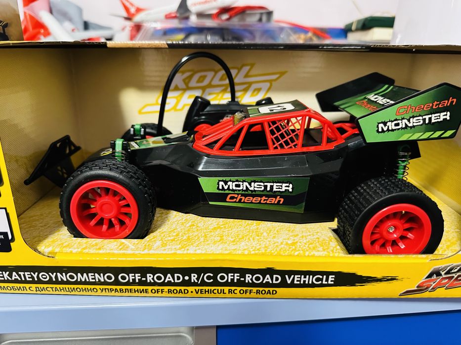 Автомобили с дистанционно управление